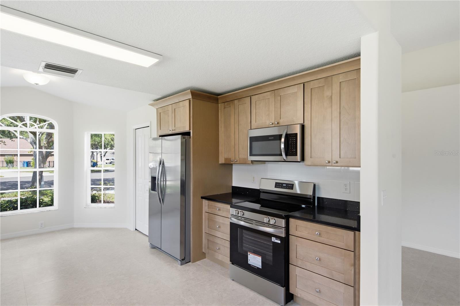6003 CHELLAS CT — photo 11