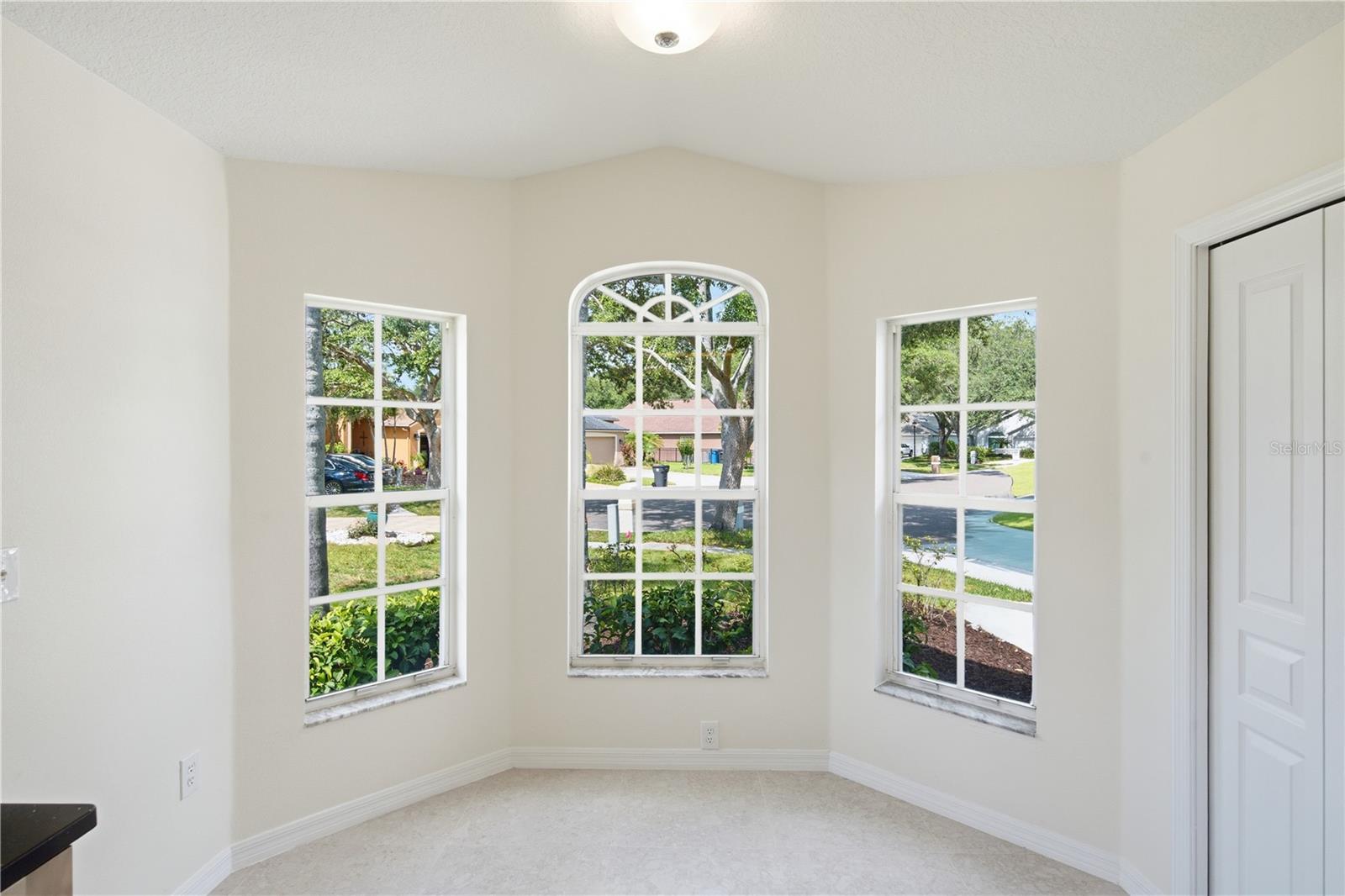 6003 CHELLAS CT — photo 12