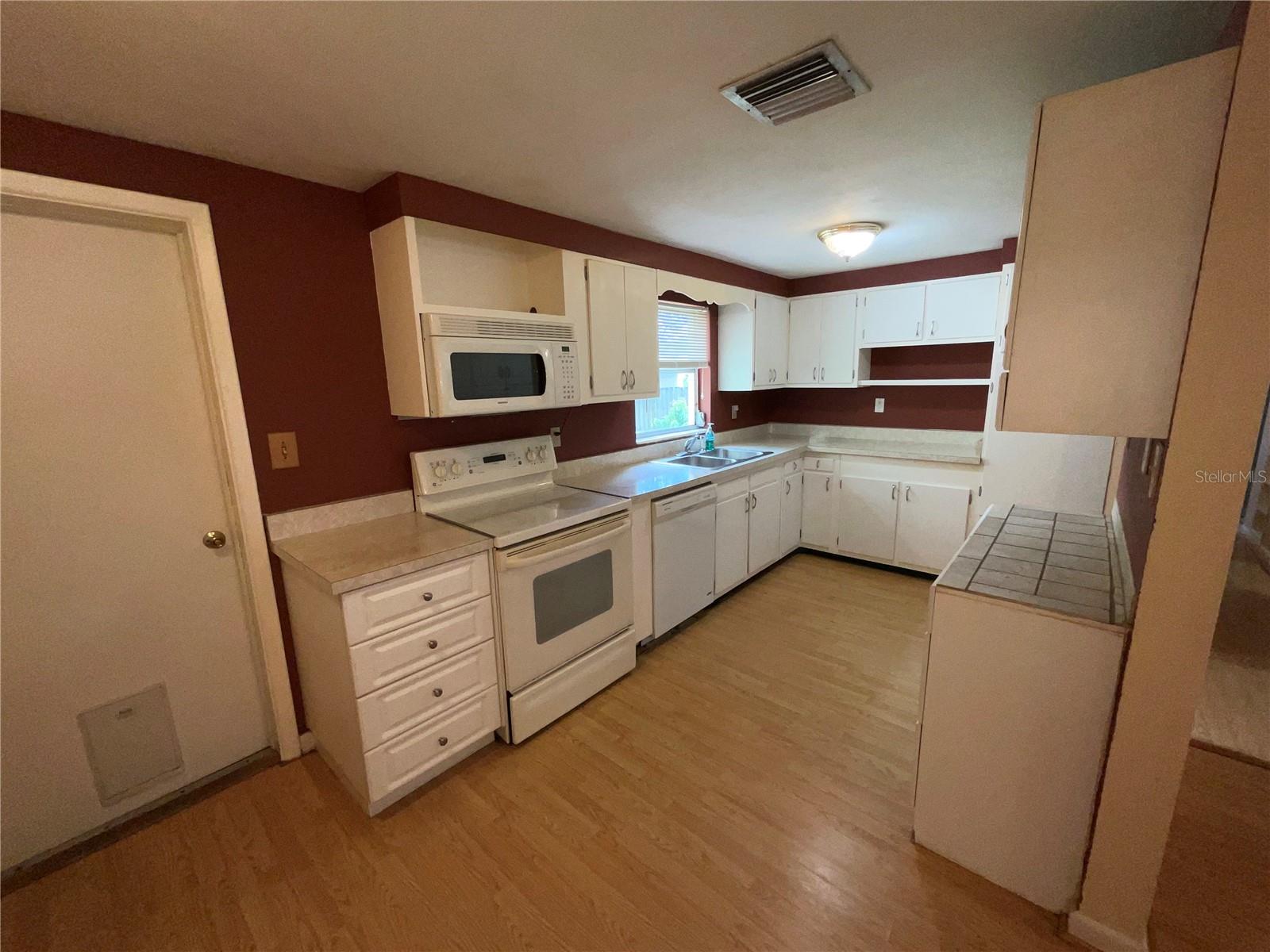 37820 CRYSTAL WAY — photo 21