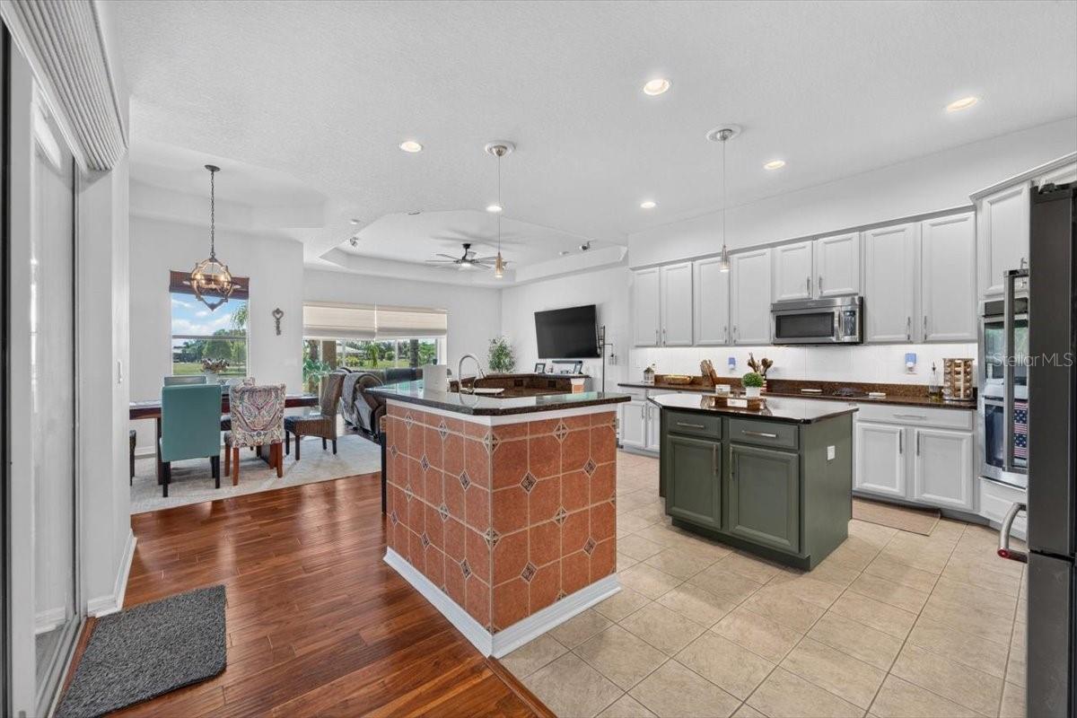 5325 LAKE SIENA DR — photo 23