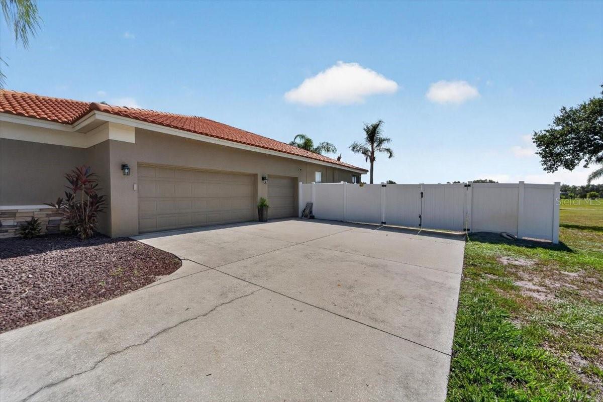 5325 LAKE SIENA DR — photo 49
