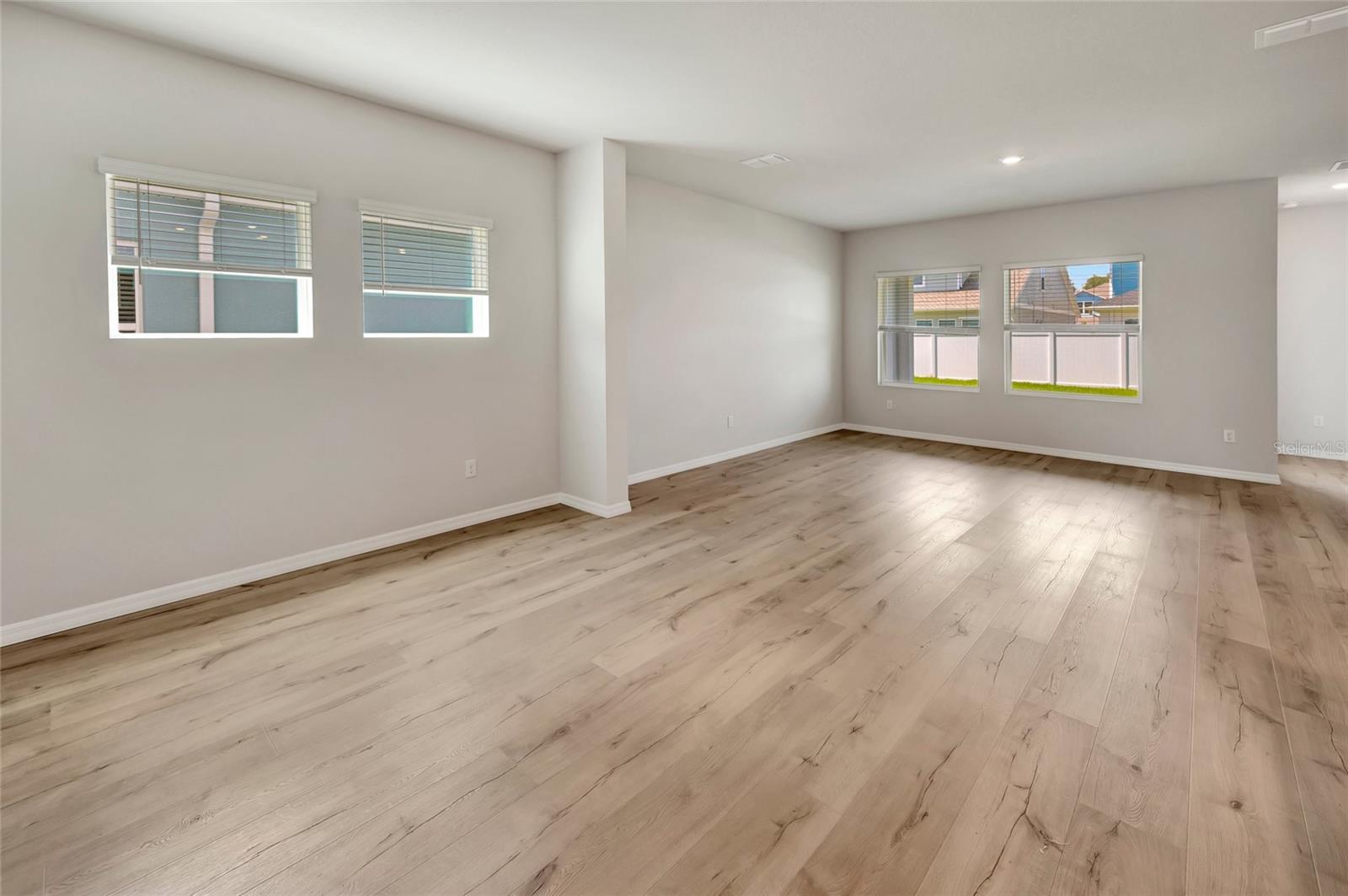 630 KINGSWOOD CT — photo 11
