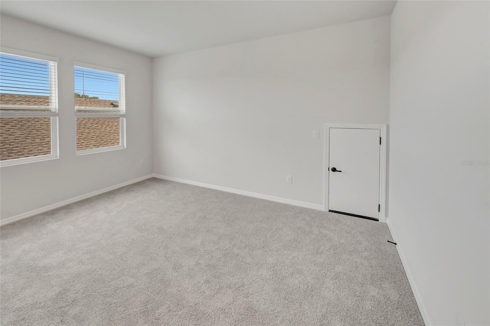 630 KINGSWOOD CT — photo 17