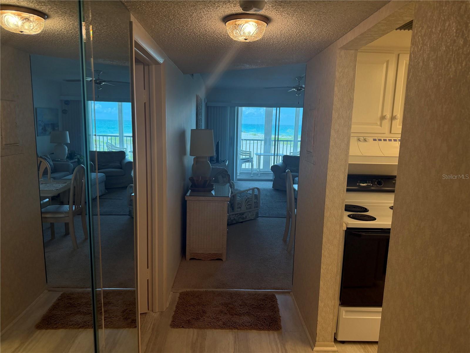 1400 TARPON CENTER DR #202 — photo 2