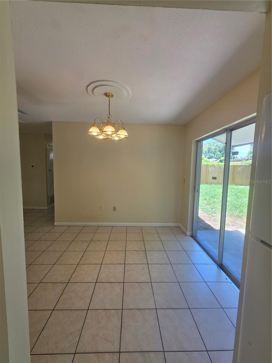 7334 PONDEROSA DR — photo 5