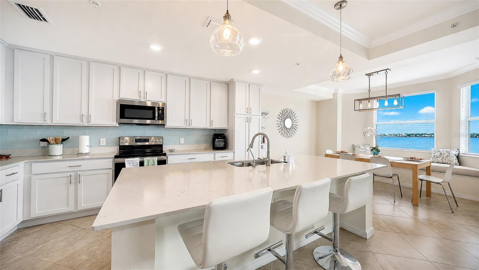 1020 TIDEWATER SHORES LOOP #207 — photo 4