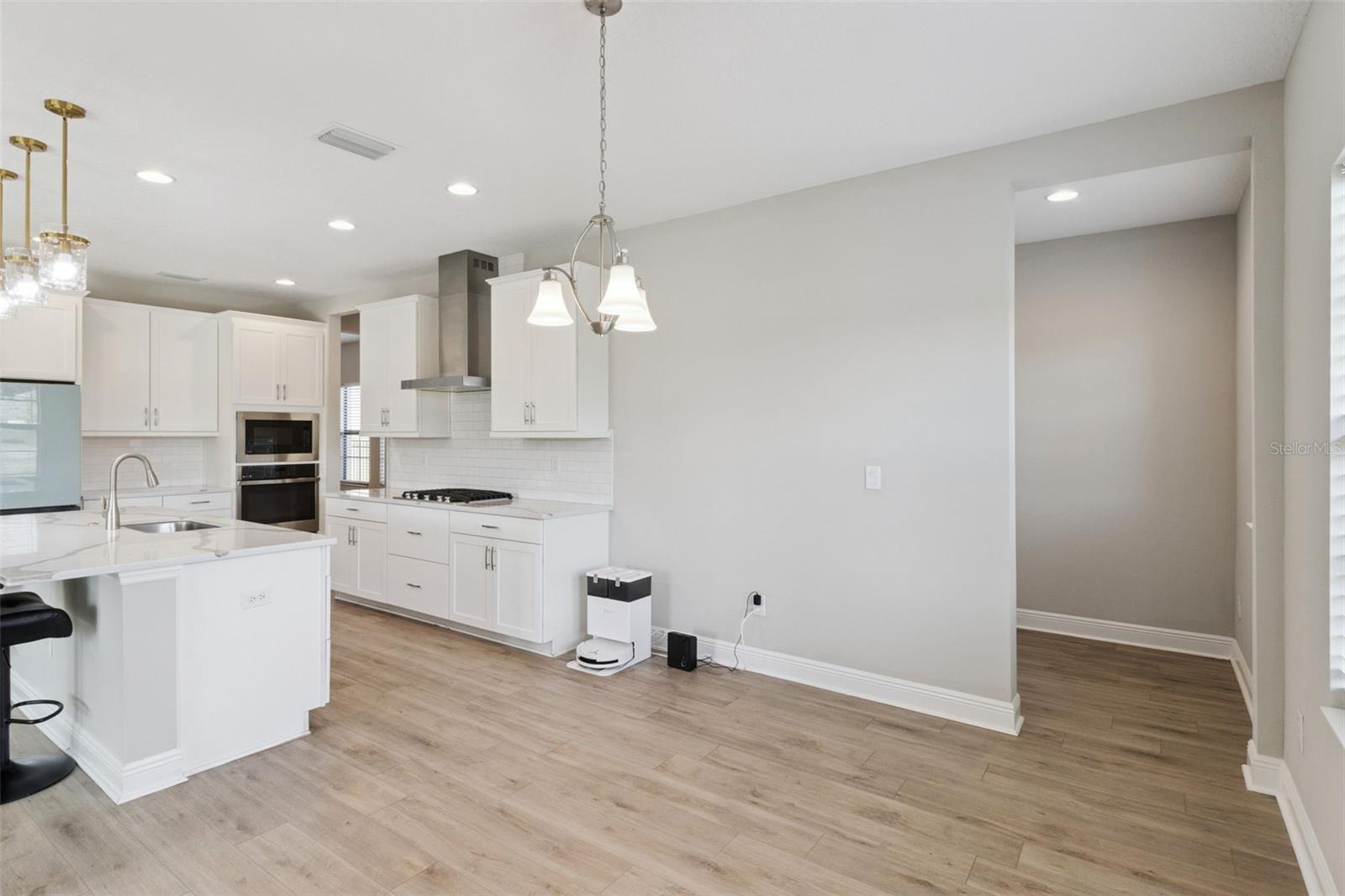 14825 PADDOCK POND AVE — photo 18