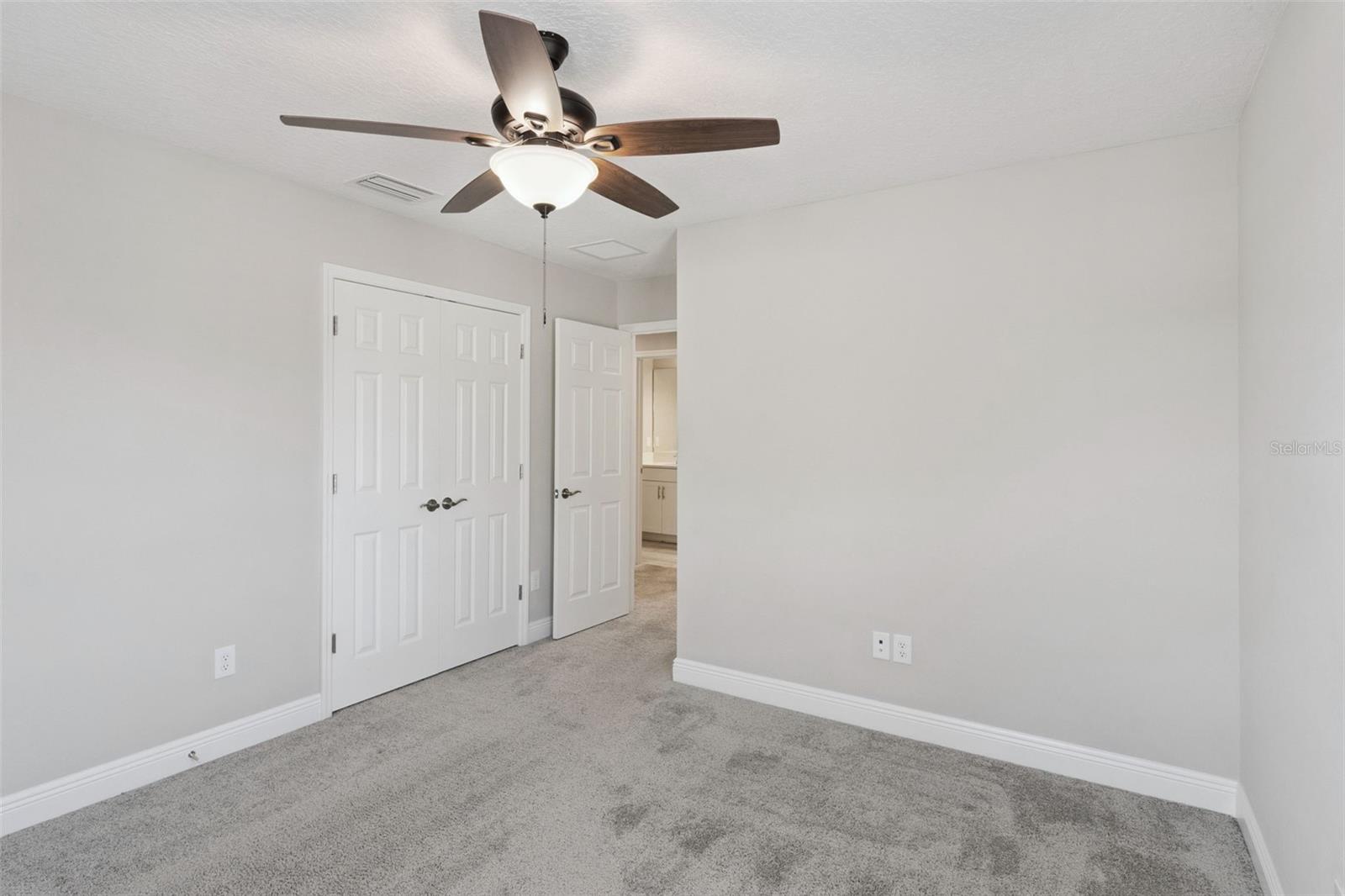 14825 PADDOCK POND AVE — photo 37