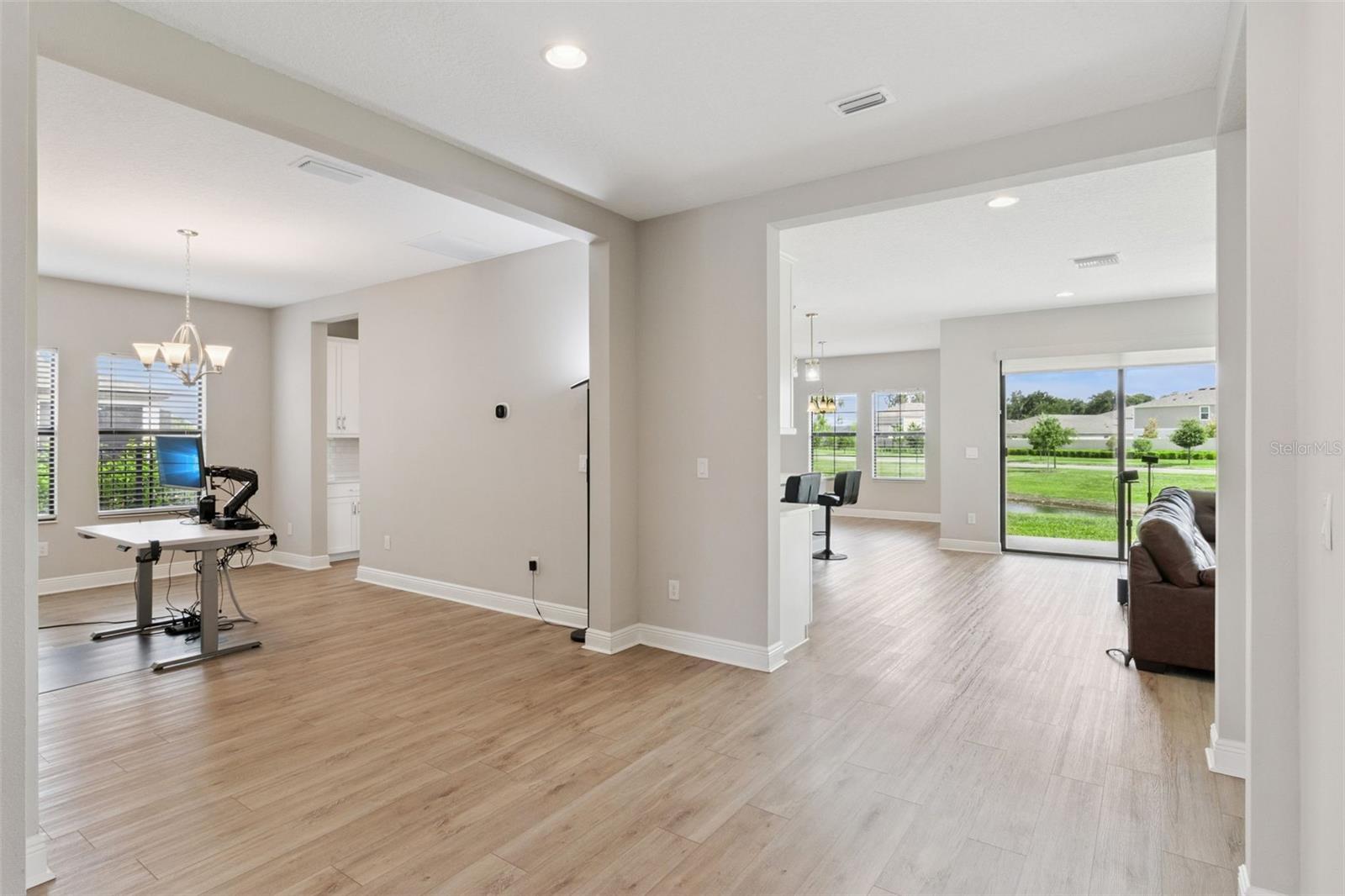 14825 PADDOCK POND AVE — photo 9