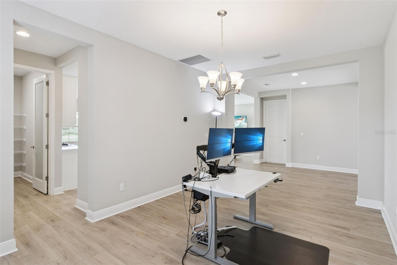 14825 PADDOCK POND AVE — photo 6