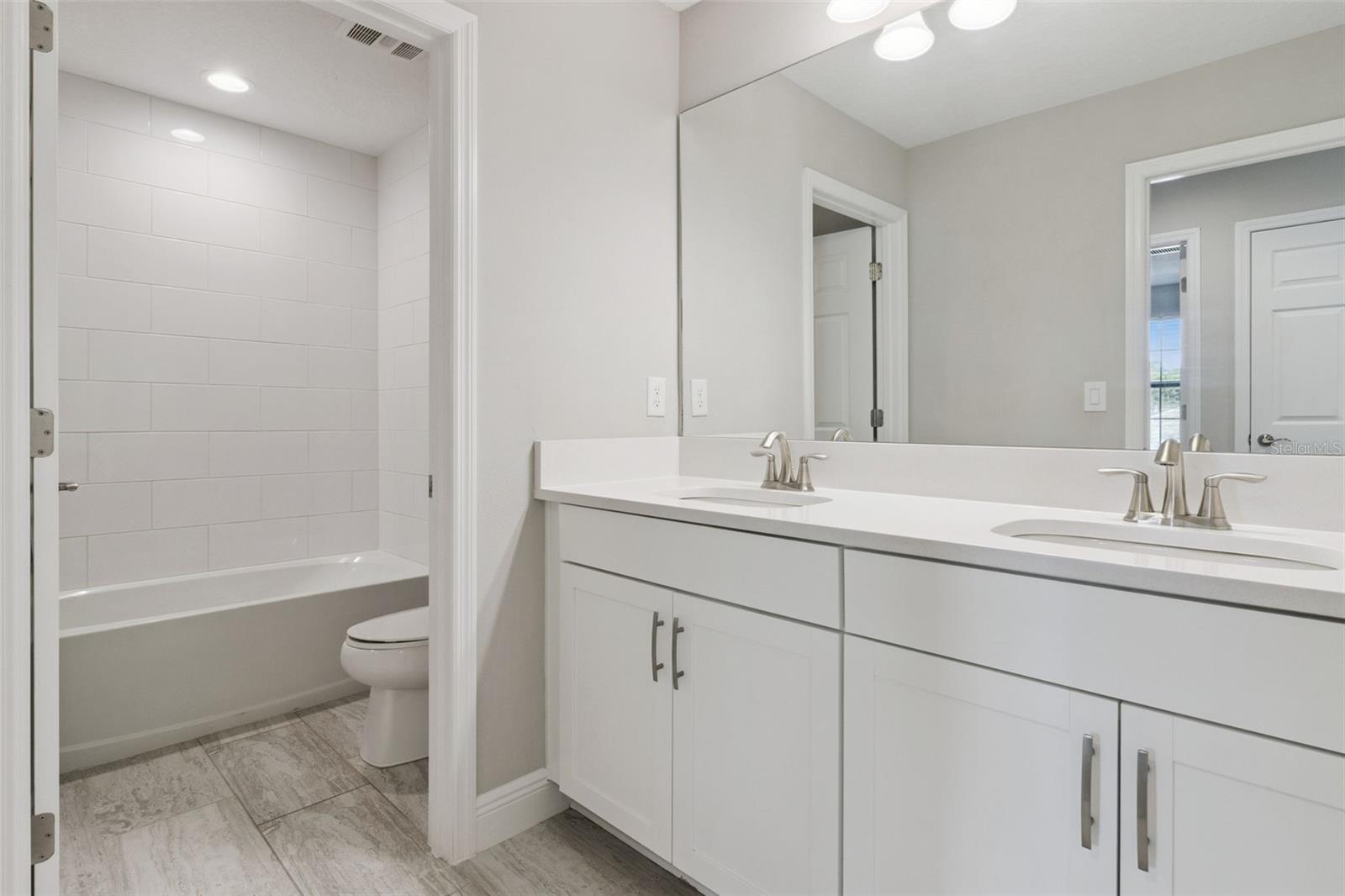 14825 PADDOCK POND AVE — photo 41