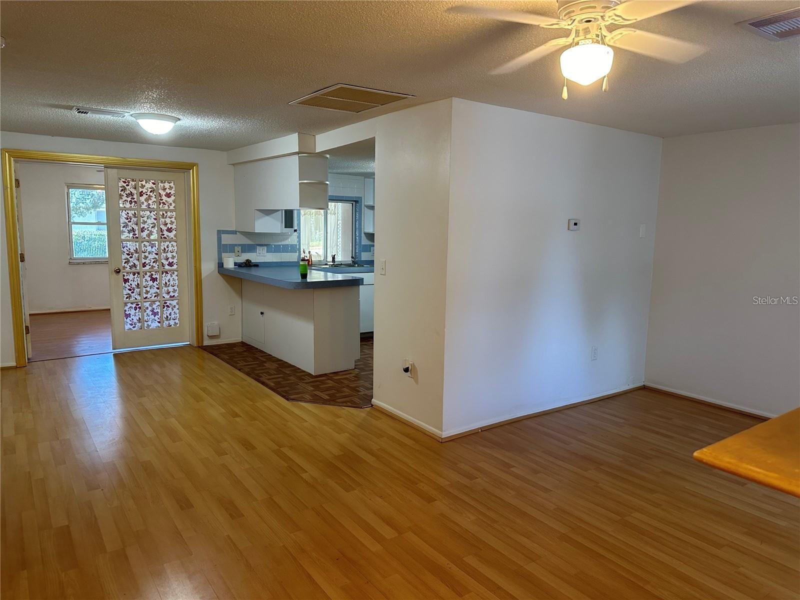 9741 SCENIC DR — photo 6
