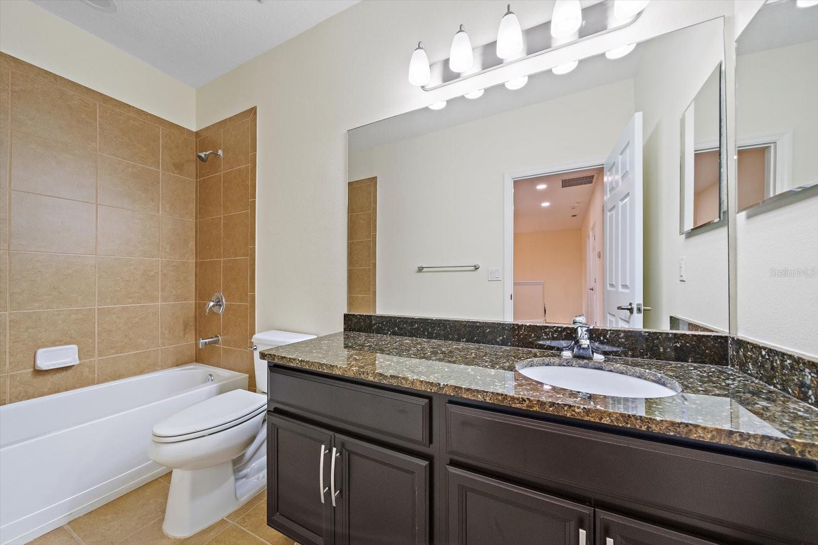 8418 NANDINA DR — photo 15