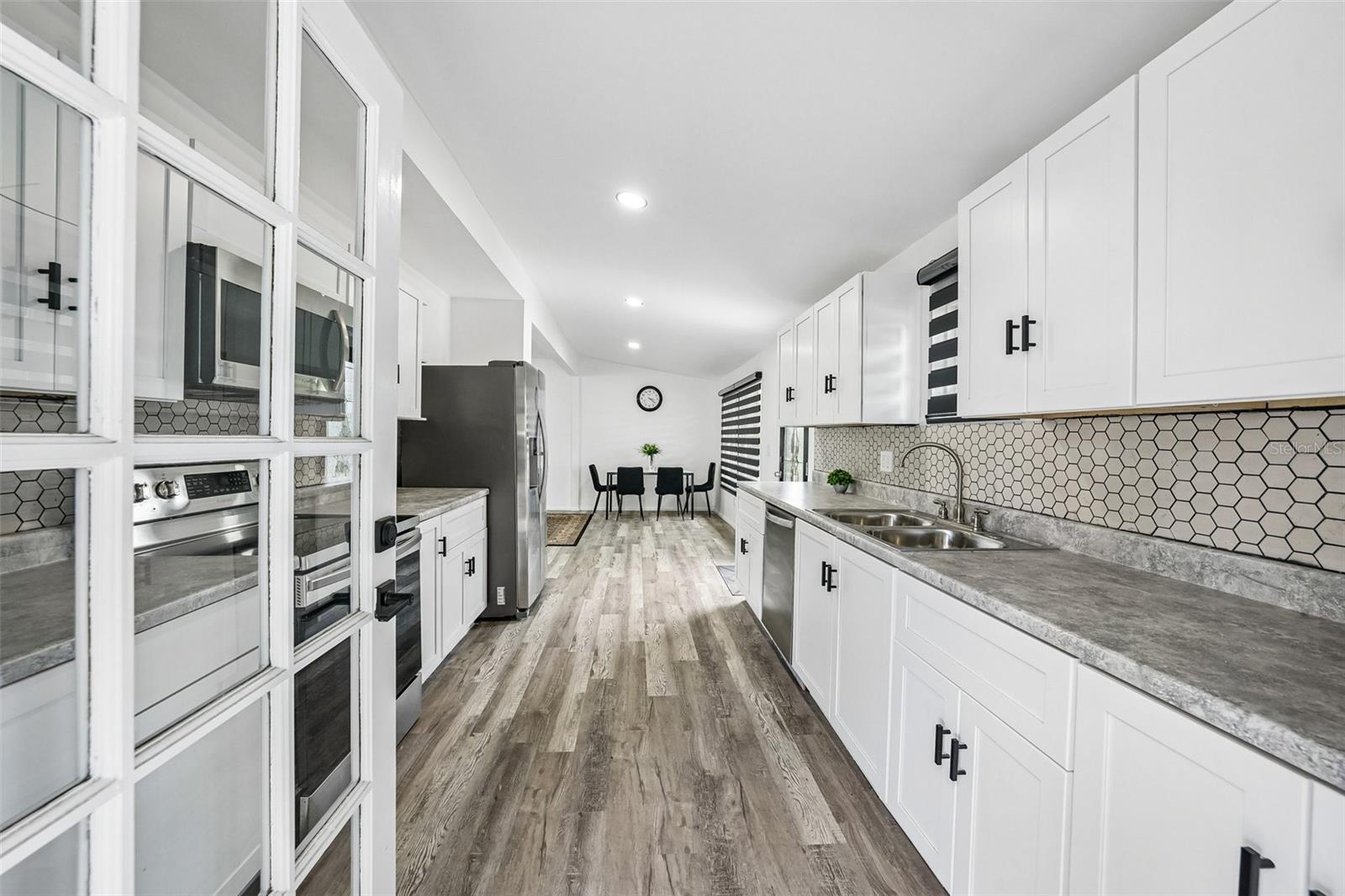 8514 N BRANCH AVE — photo 16