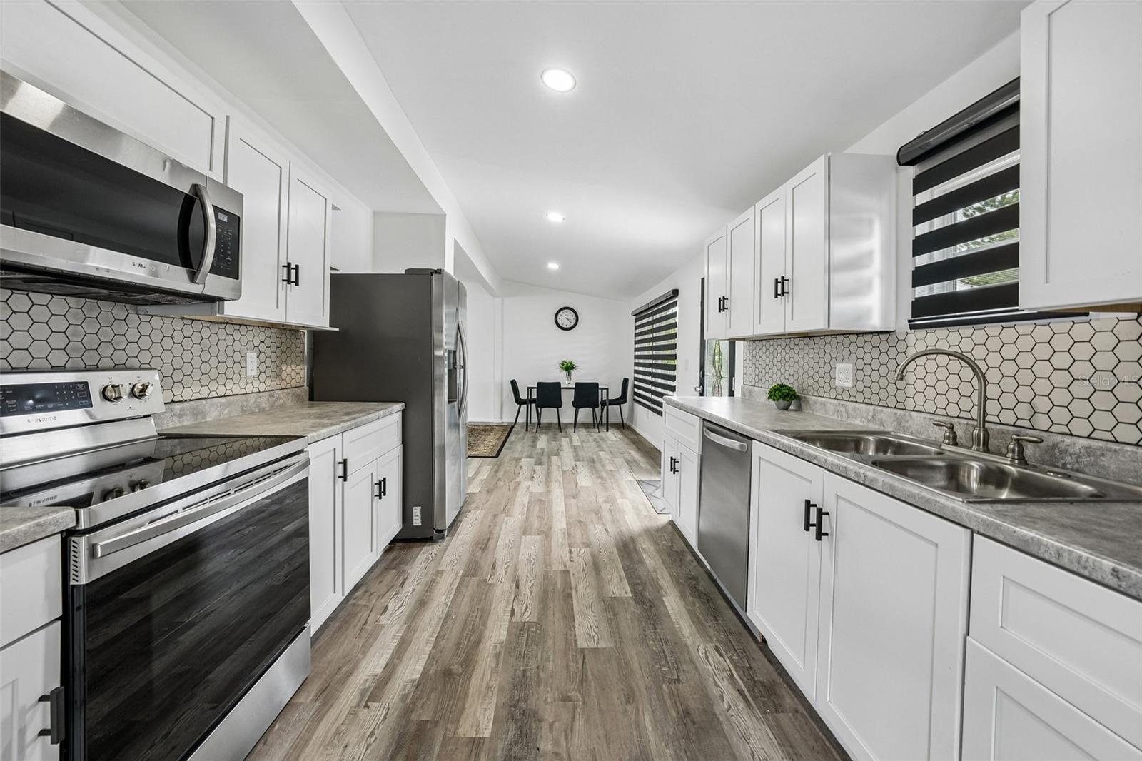 8514 N BRANCH AVE — photo 17