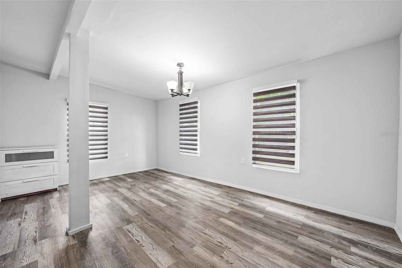 8514 N BRANCH AVE — photo 33