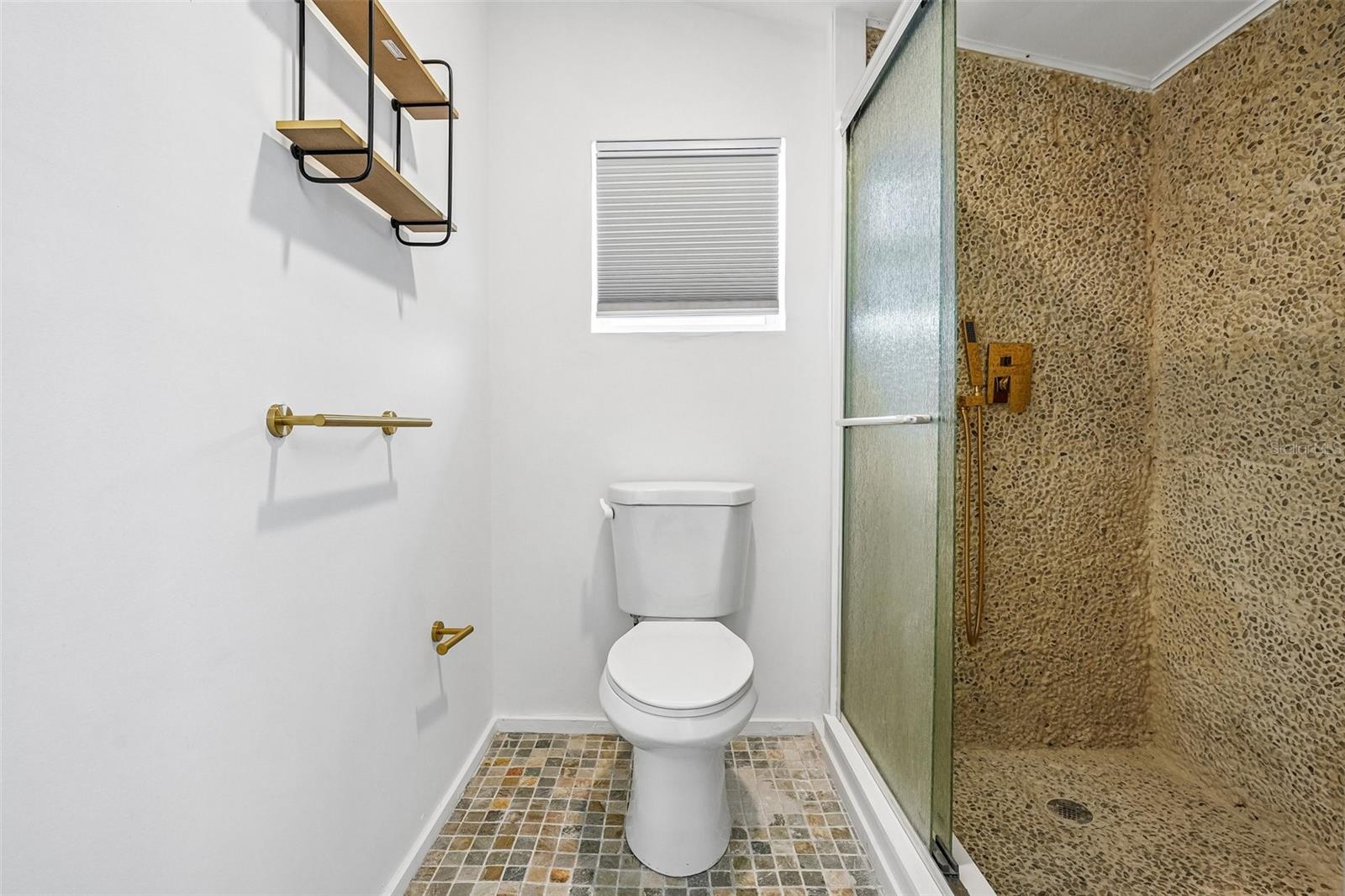 8514 N BRANCH AVE — photo 29
