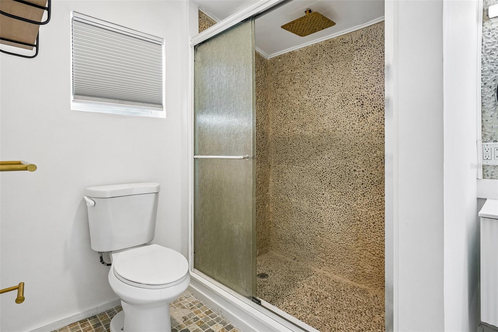 8514 N BRANCH AVE — photo 31