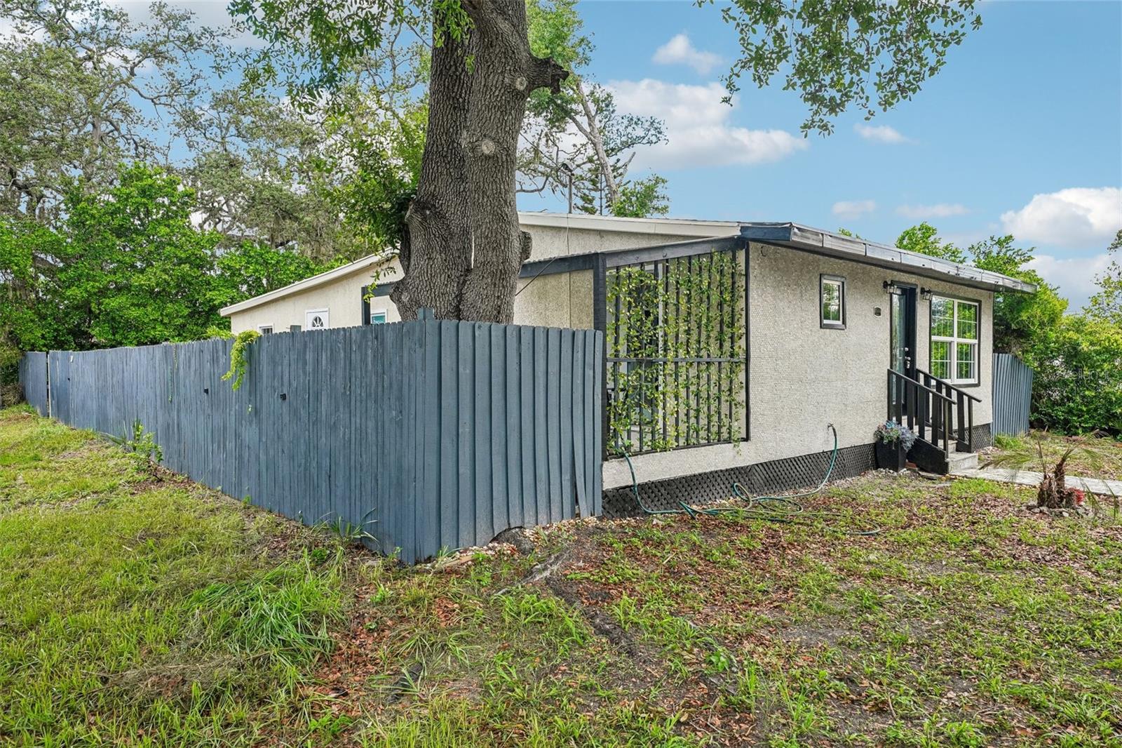 8514 N BRANCH AVE — photo 3