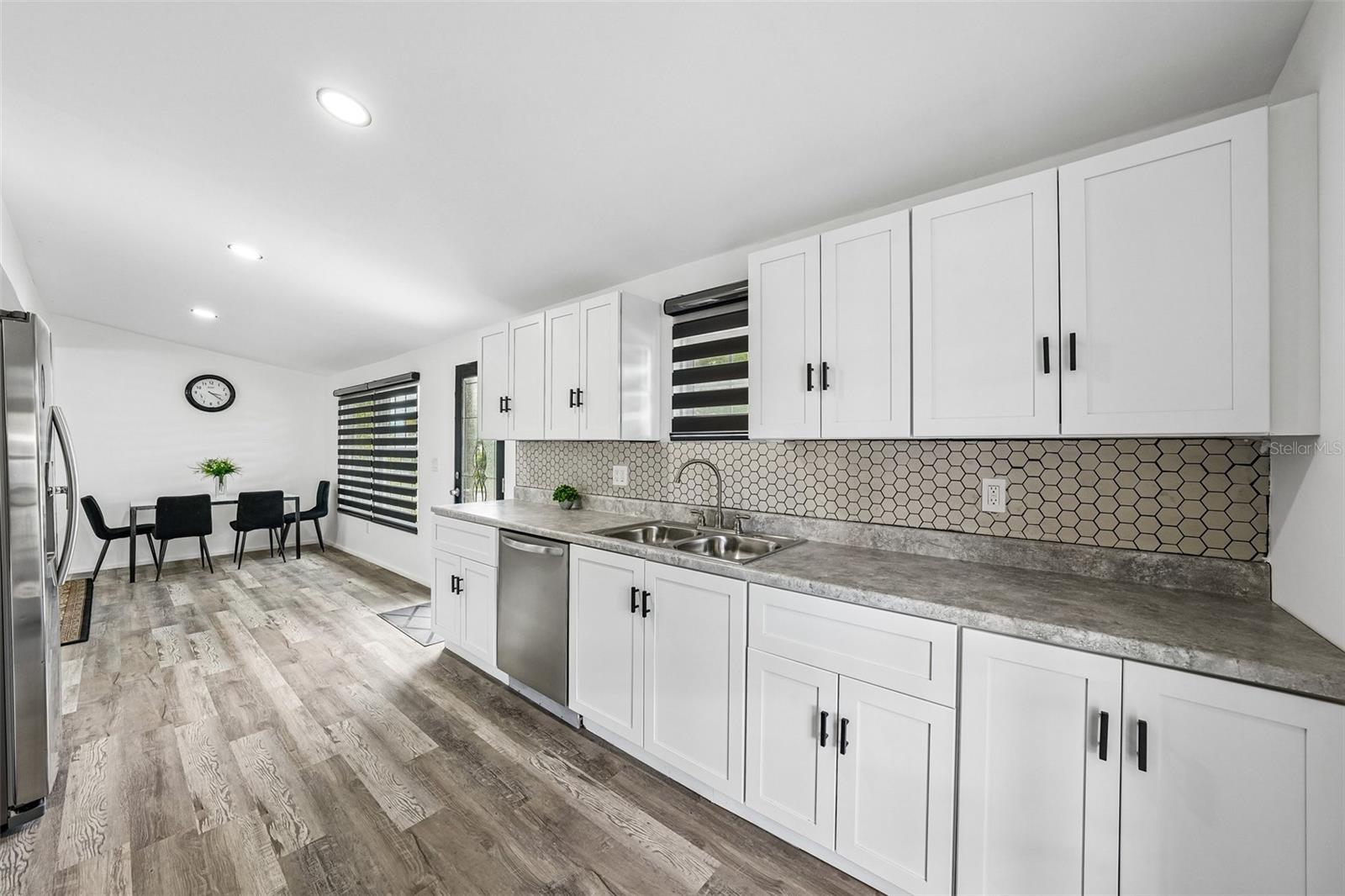 8514 N BRANCH AVE — photo 15