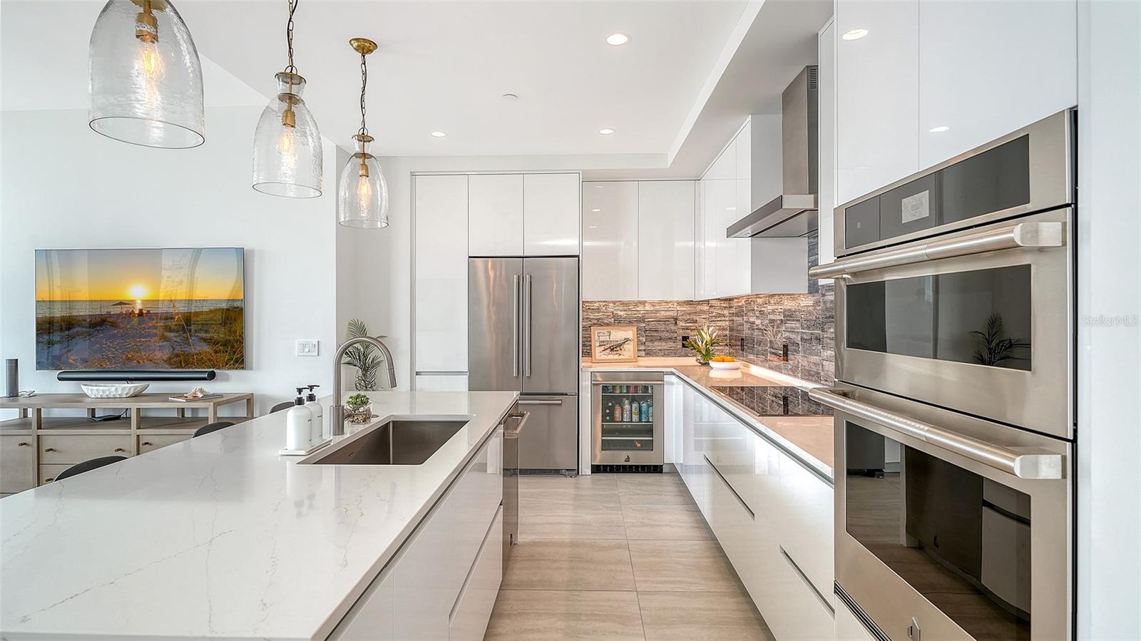 301 QUAY COMMONS #1007 — photo 13