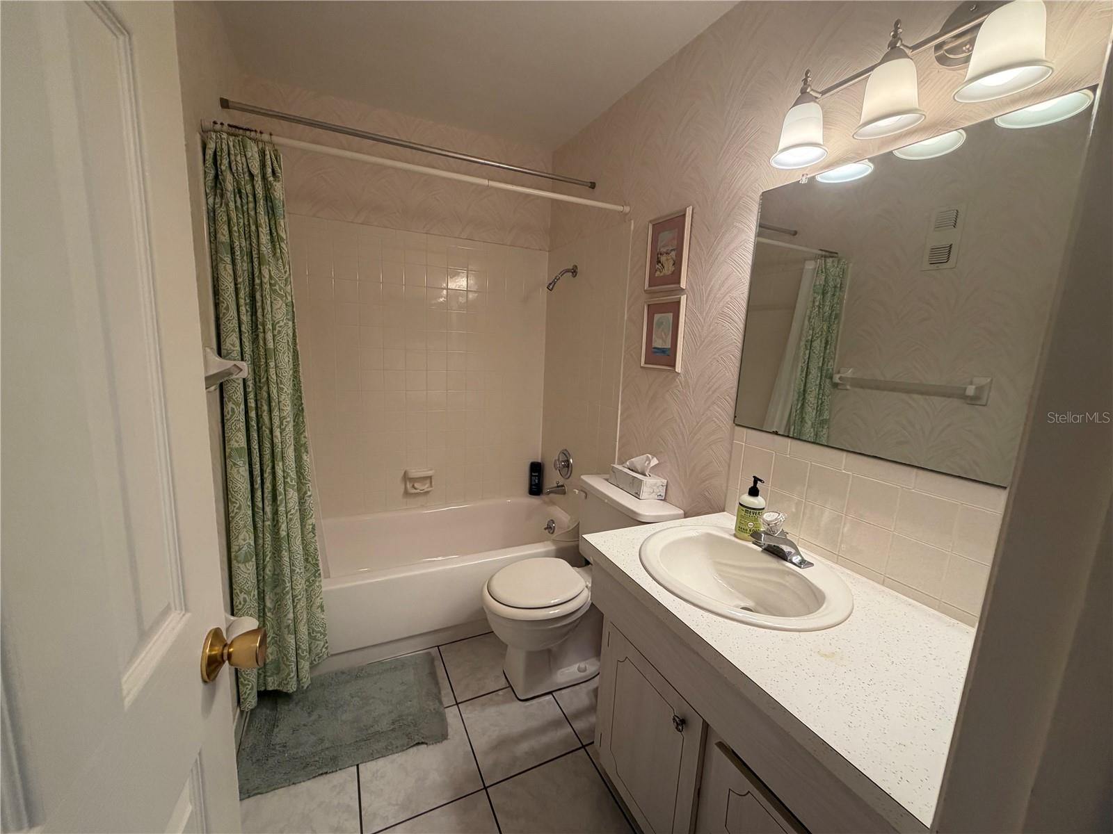 6025 SHORE BLVD S #415 — photo 9