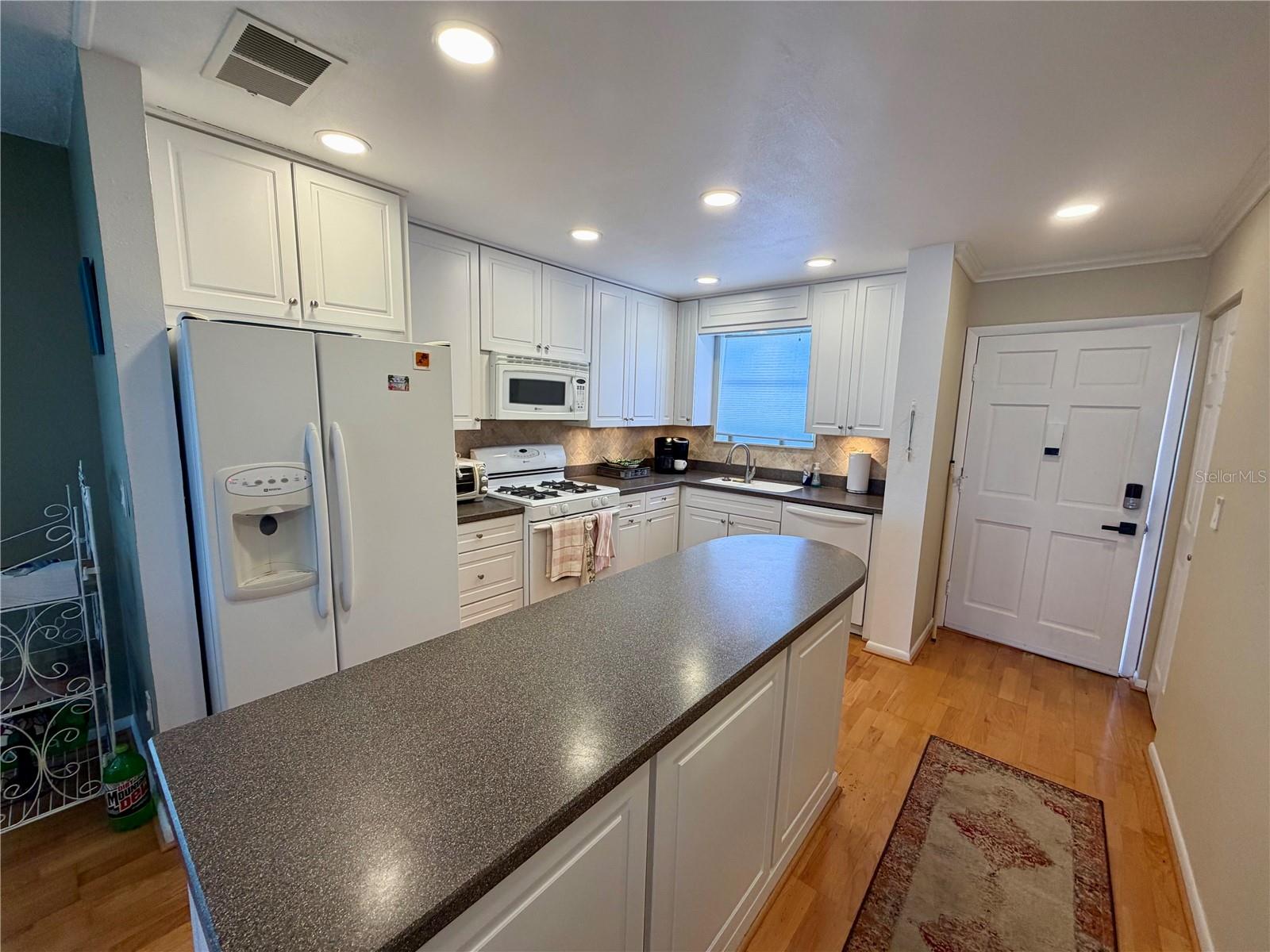 6025 SHORE BLVD S #415 — photo 13