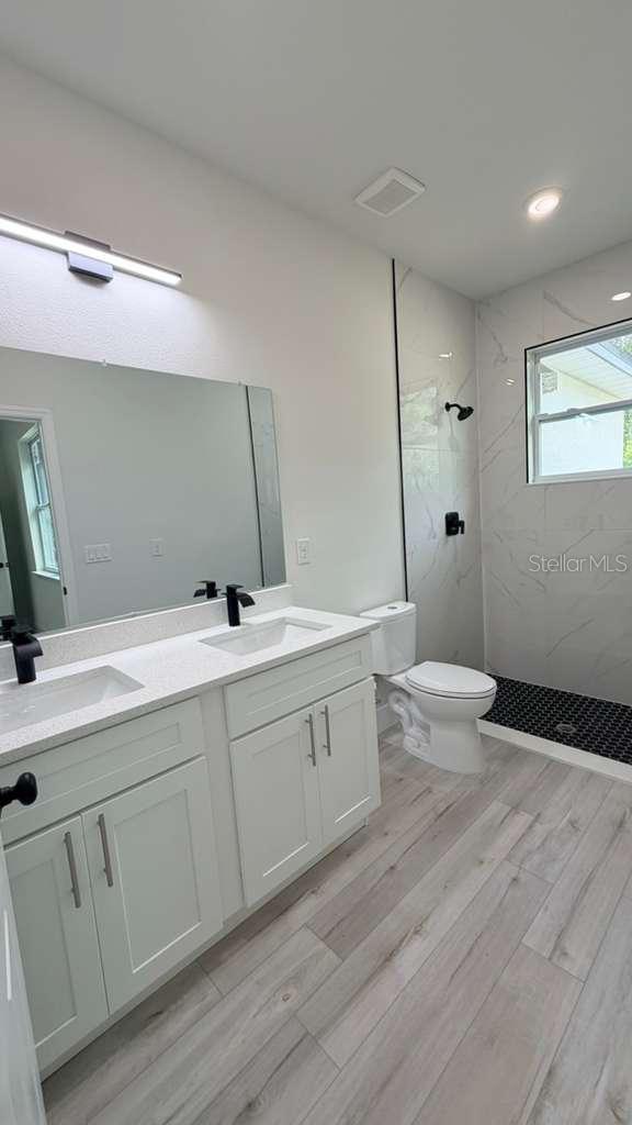 1217 E PRICE BLVD — photo 9