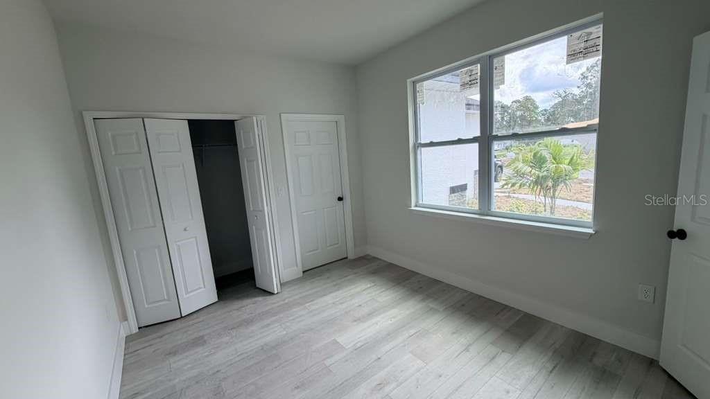 1217 E PRICE BLVD — photo 8