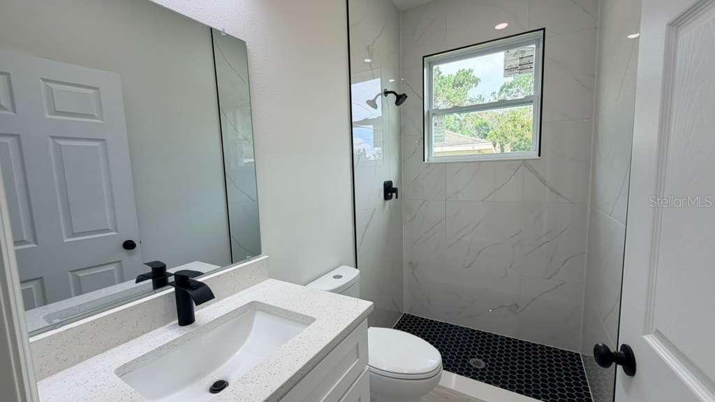 1217 E PRICE BLVD — photo 7