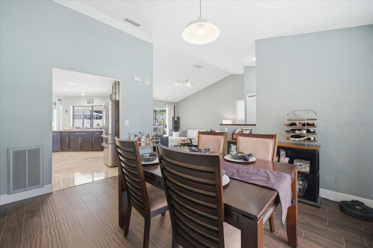 11803 SWEETPEA CT — photo 15