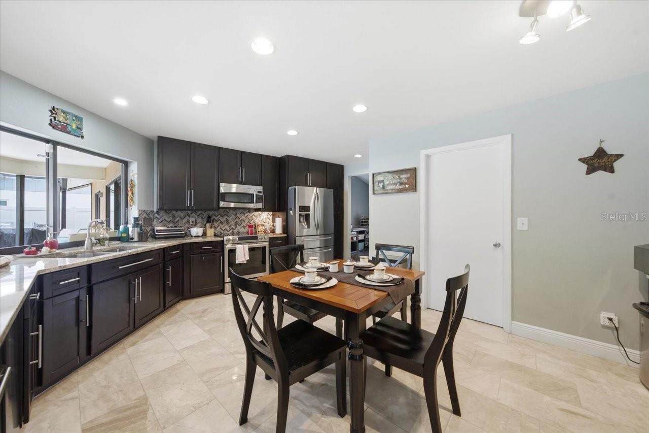 11803 SWEETPEA CT — photo 12