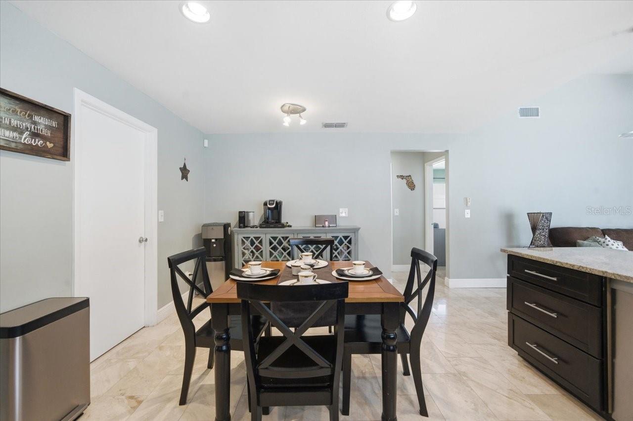 11803 SWEETPEA CT — photo 17