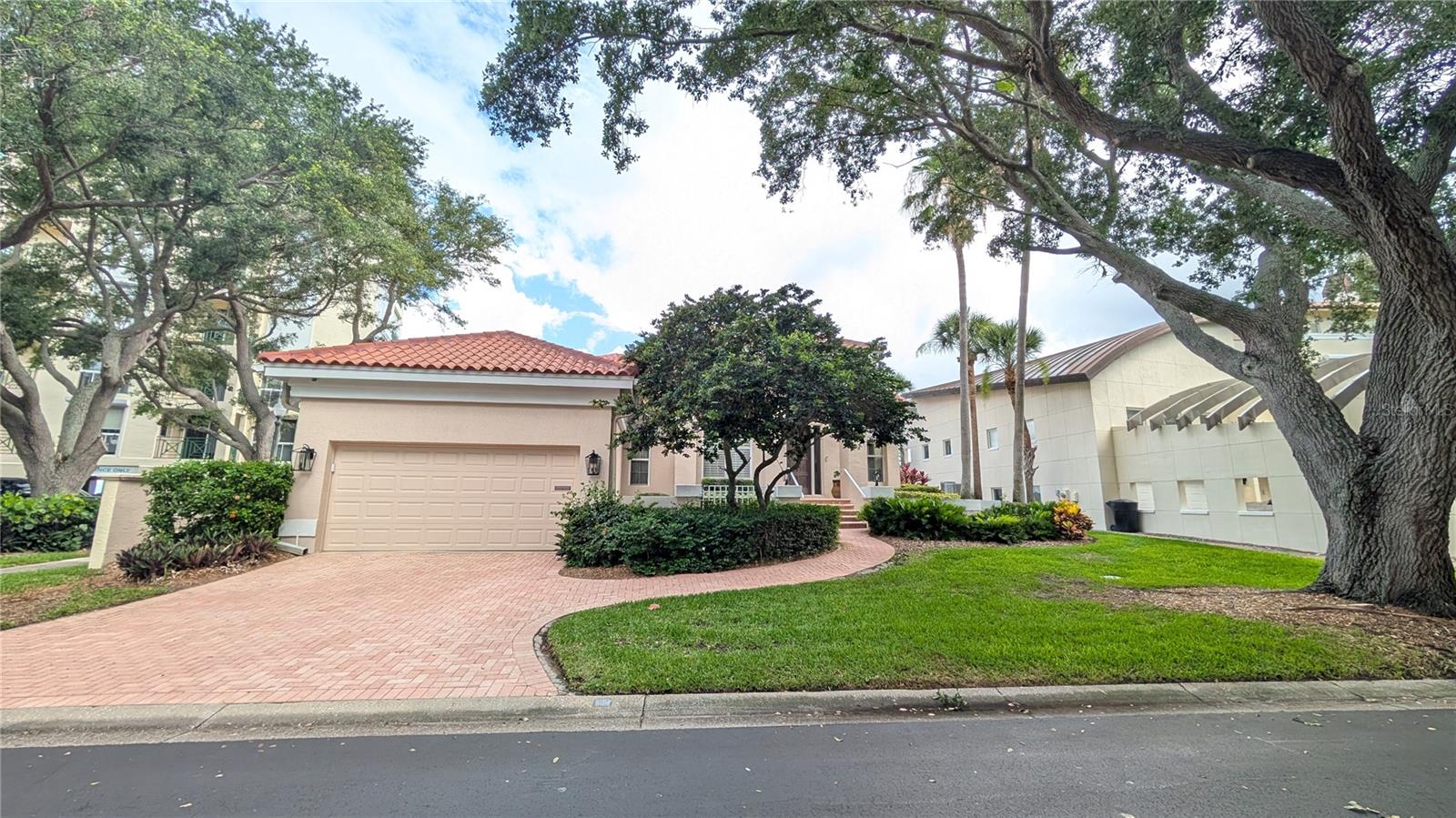 4709 DOLPHIN CAY LN — photo 2