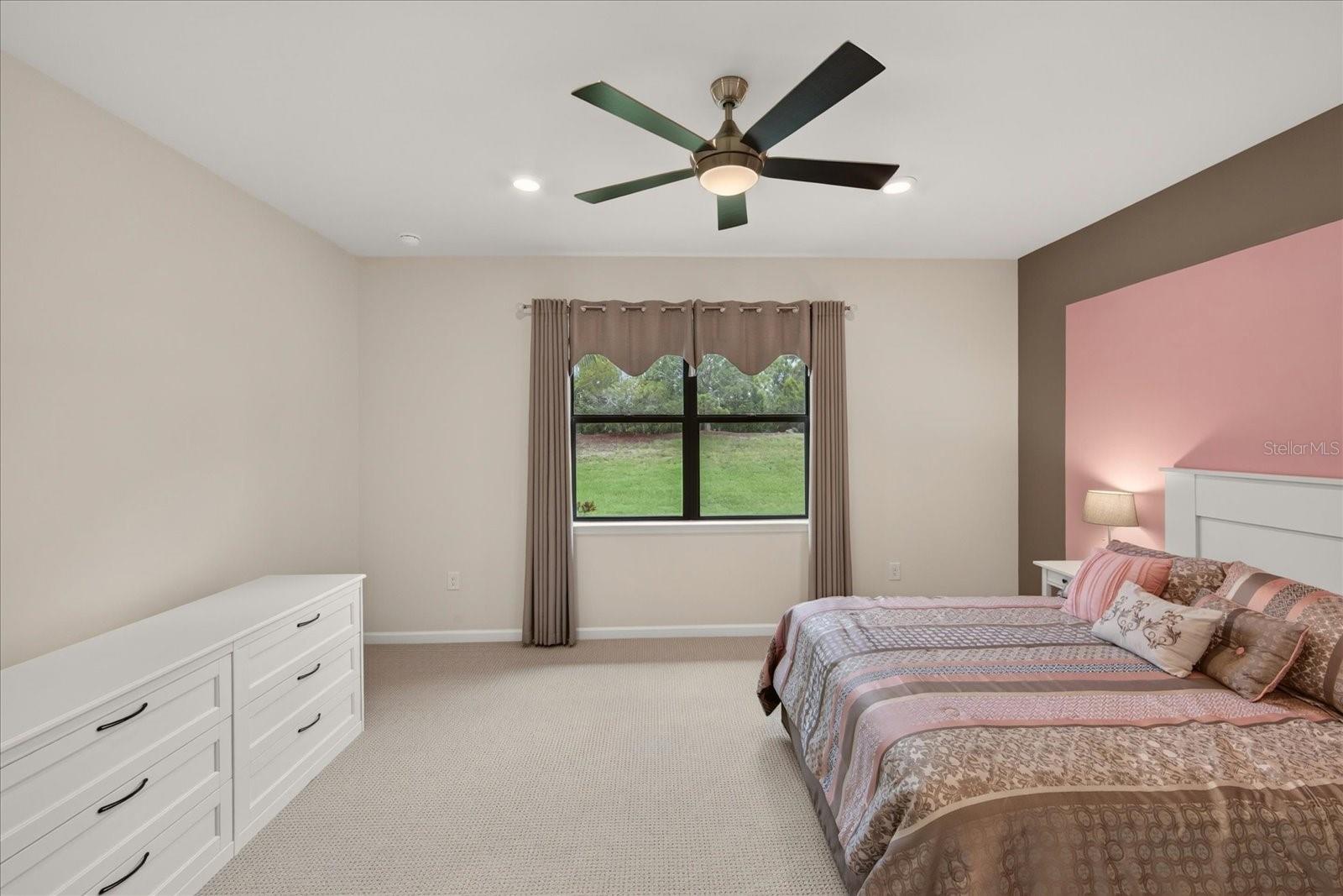 17658 CAMDEN DR — photo 32