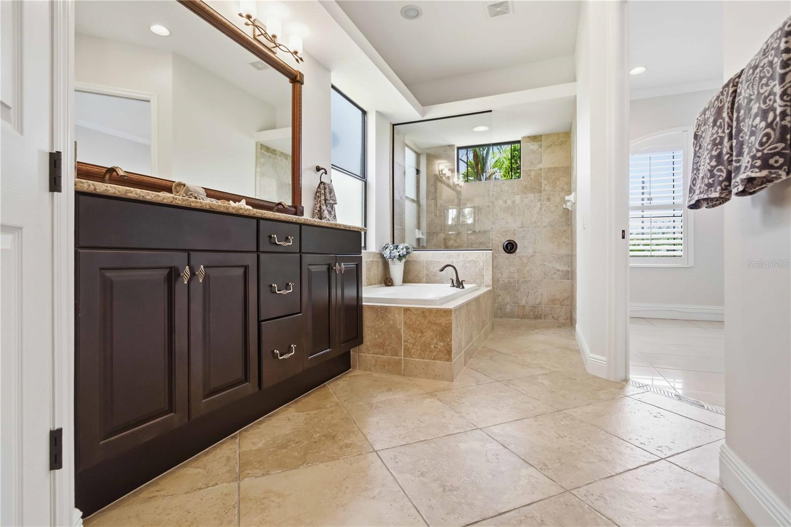 8057 RIO BELLA PL — photo 24