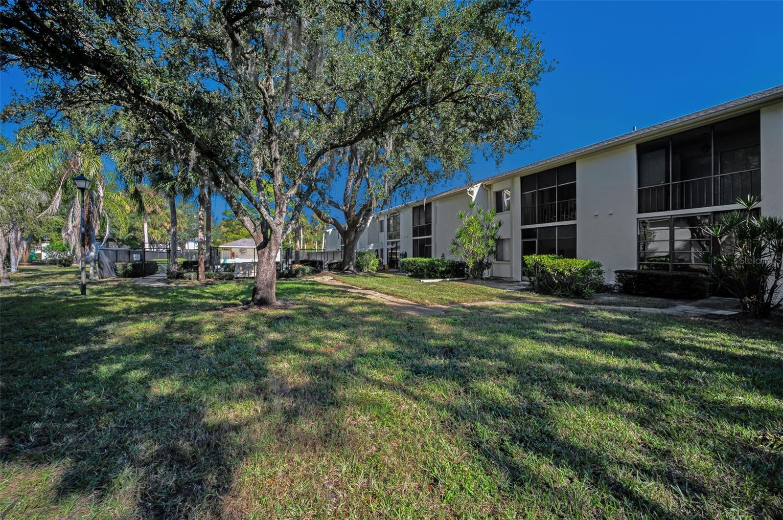 110 CYPRESS CT #3-82 — photo 29