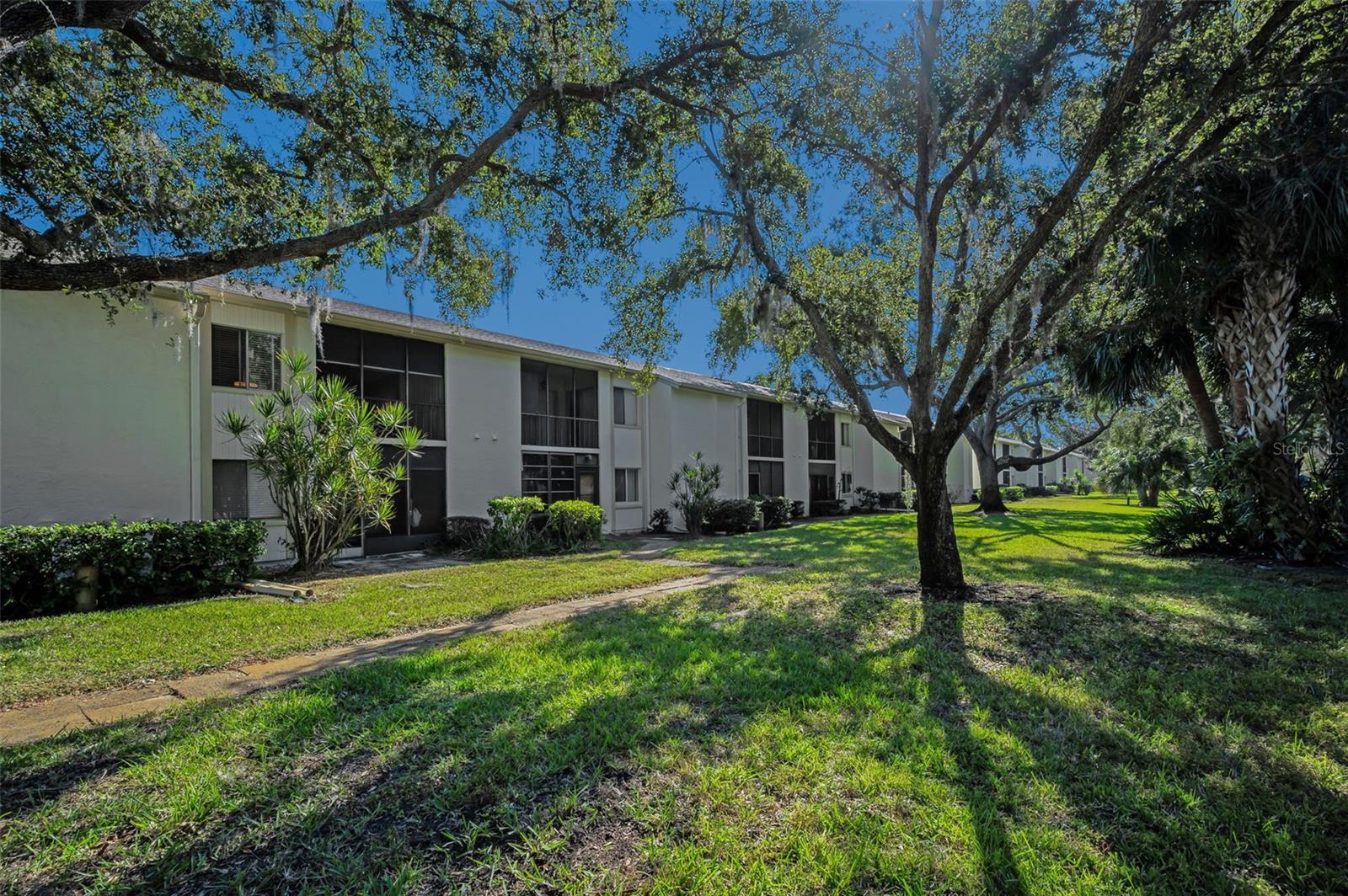 110 CYPRESS CT #3-82 — photo 28