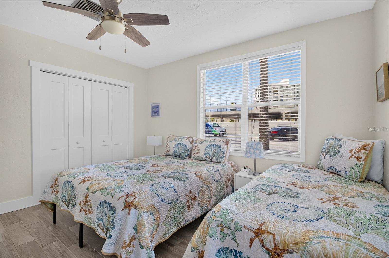 908 VILLAS DR #10 — photo 10