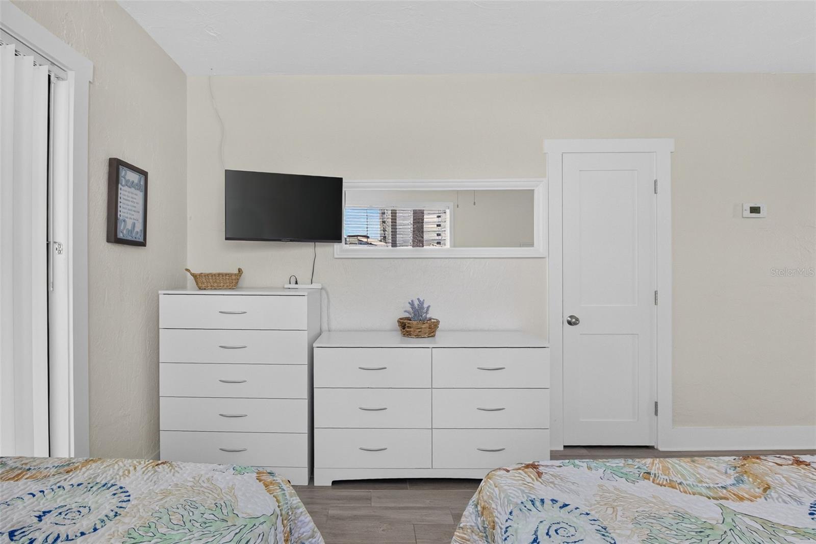 908 VILLAS DR #10 — photo 12