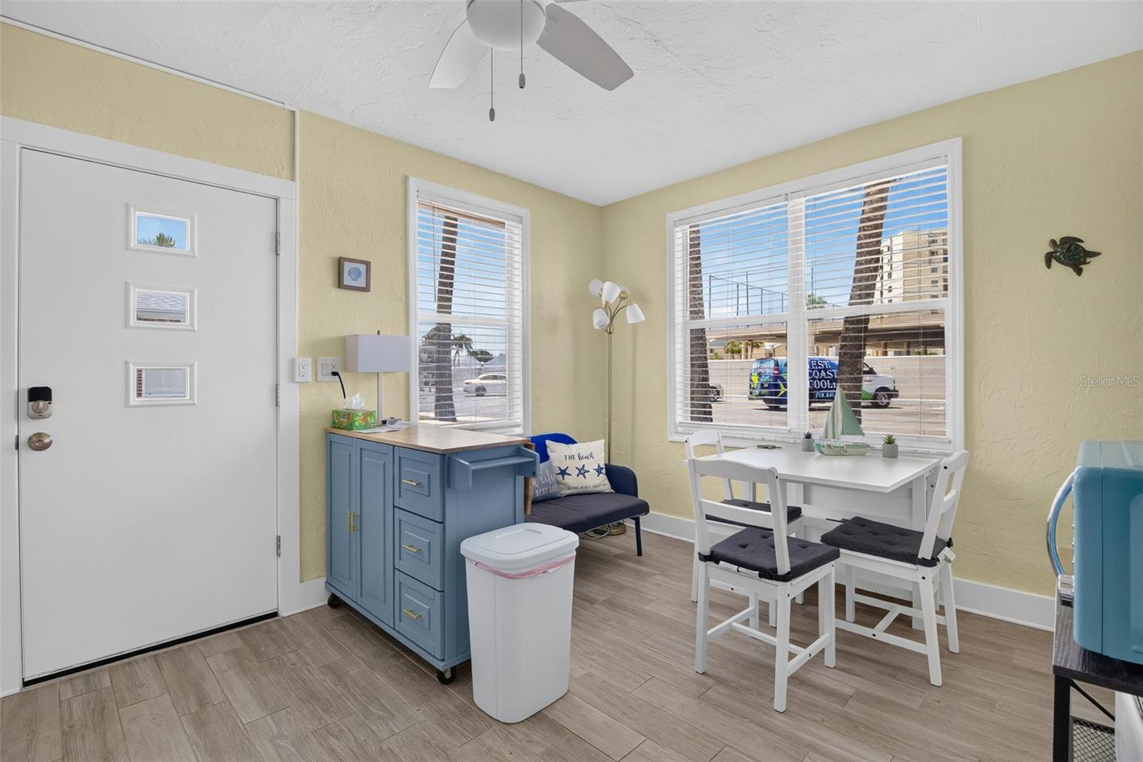 908 VILLAS DR #10 — photo 7