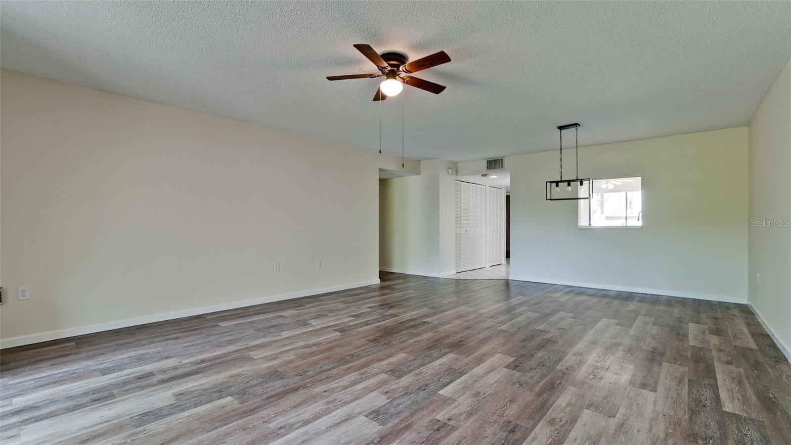 507 LAKESIDE DR #507 — photo 22