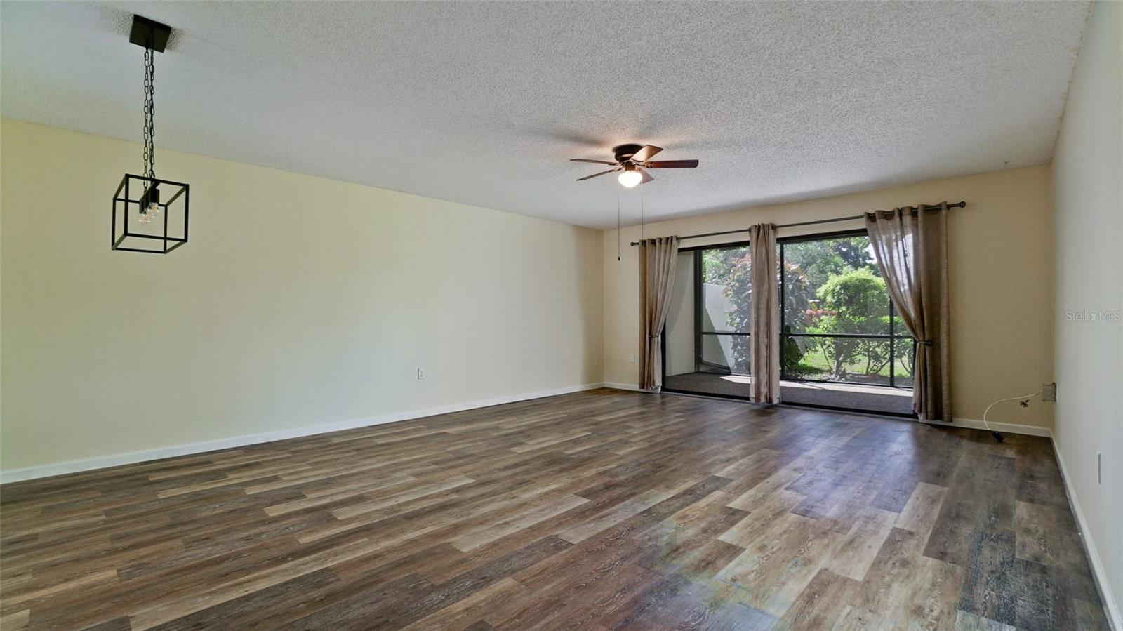 507 LAKESIDE DR #507 — photo 24