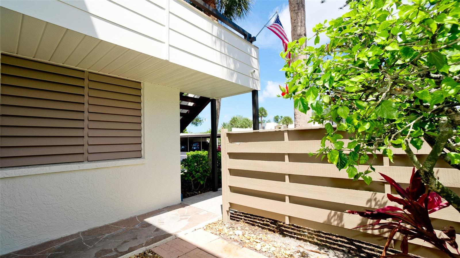 507 LAKESIDE DR #507 — photo 9