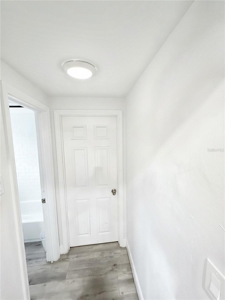 3505 N 16TH ST — photo 24