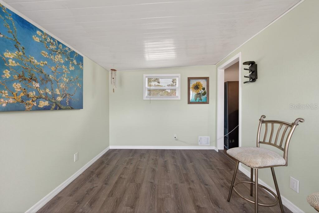 3527 TIKI DR — photo 6