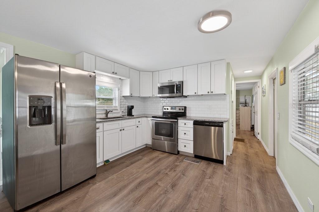 3527 TIKI DR — photo 15