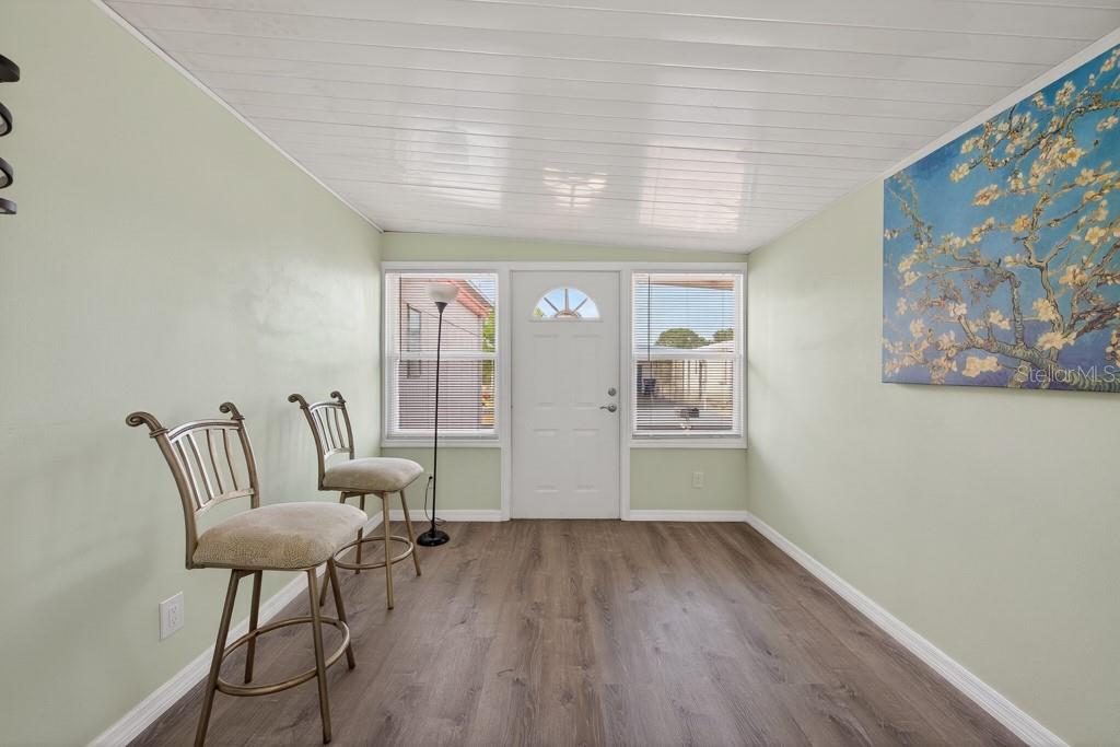 3527 TIKI DR — photo 4
