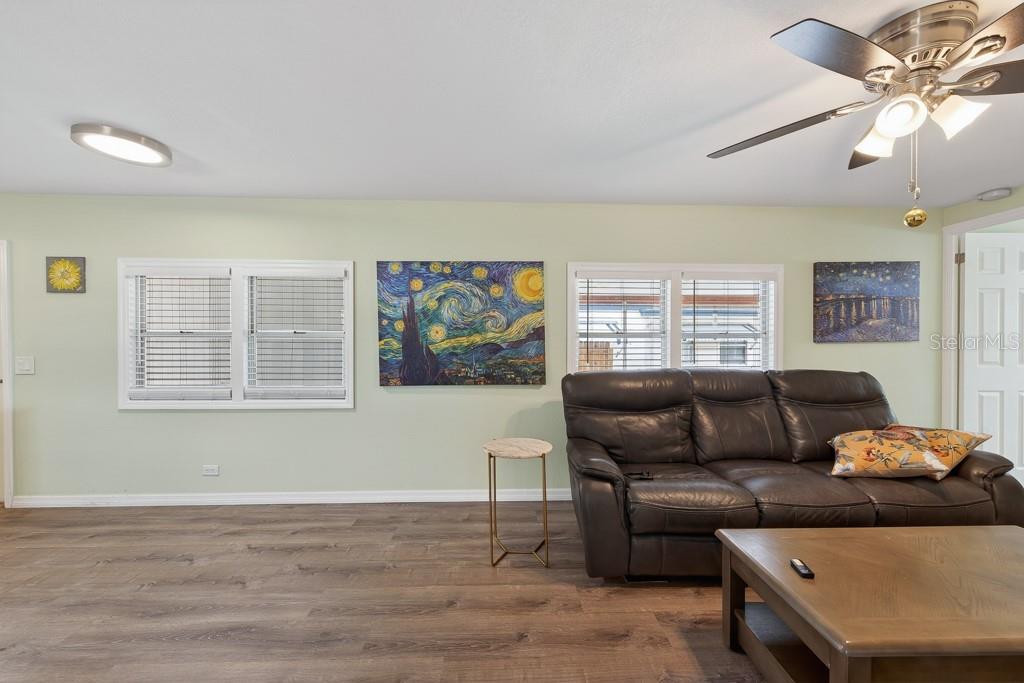 3527 TIKI DR — photo 9