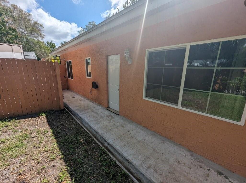 1602 AMBERLEA DR S — photo 12